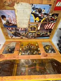 LEGO 6285 Black Seas Barracuda Legoland New Sealed Contents 1989 Acrylic Case
