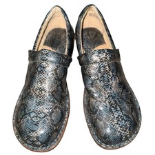 BOC Born Concept Gray Blue Snake Print Clogs Slip On Mules Women  s Size 8