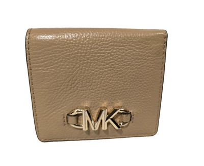 Michael Kors Izzy Wallet Bifold Tan Pebbled Leather Gold Tone Logo Small