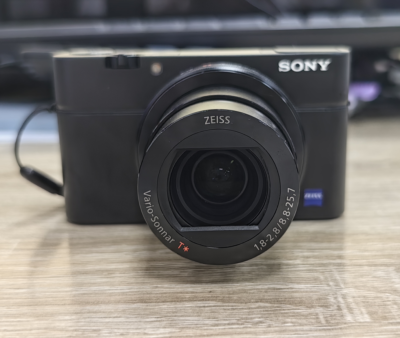 Sony Cyber-shot DSC-RX100 III M3 Digital Camera with Wifi NFC