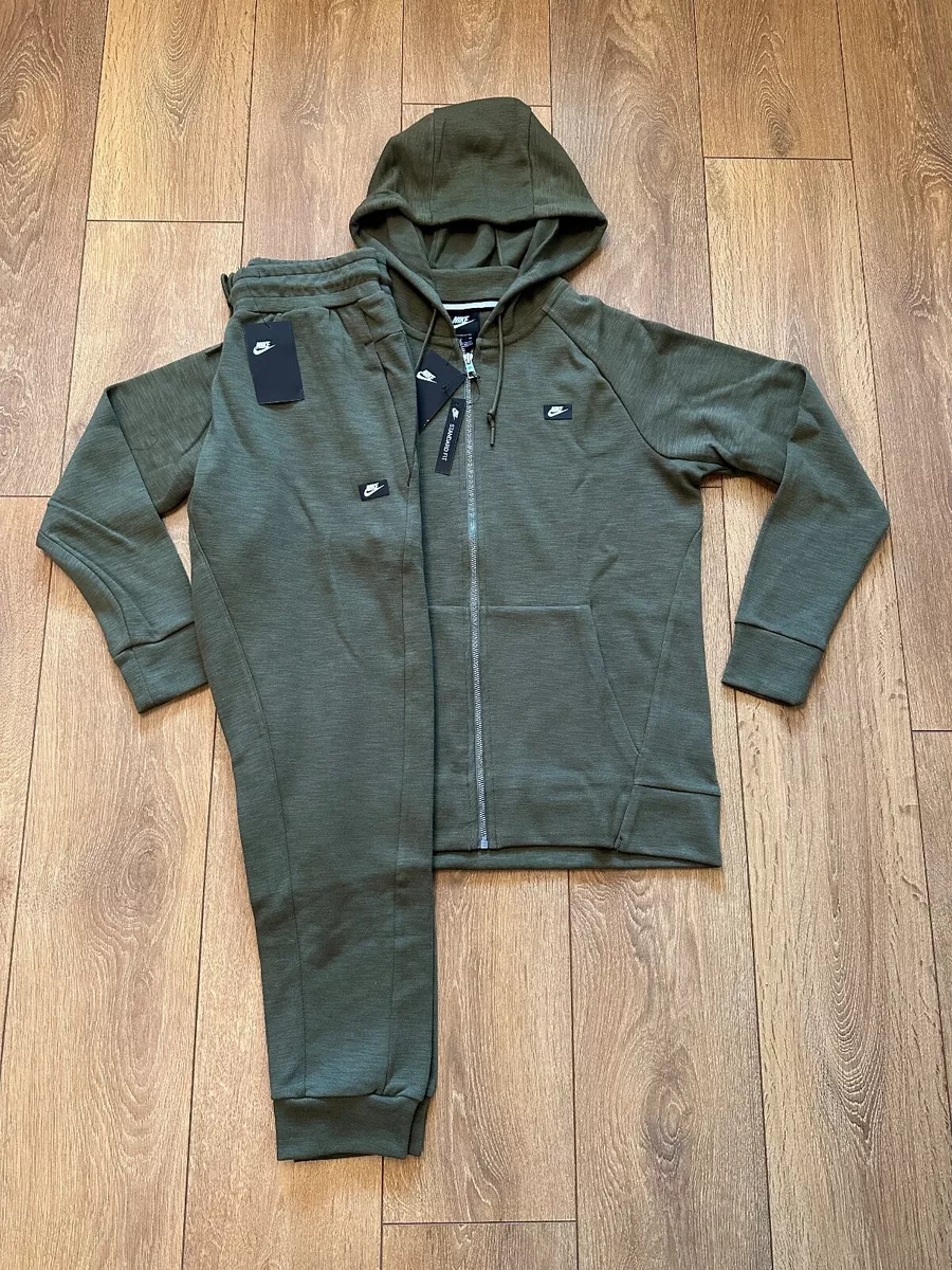 Olive green nike jogging suit outlet