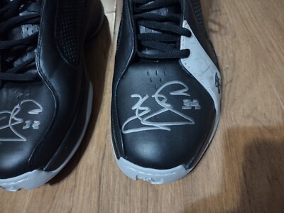 rare vintage 2005 adidas team Mac 2 signed autograph. Men\'s size 14 s-l400.jpg main image 3