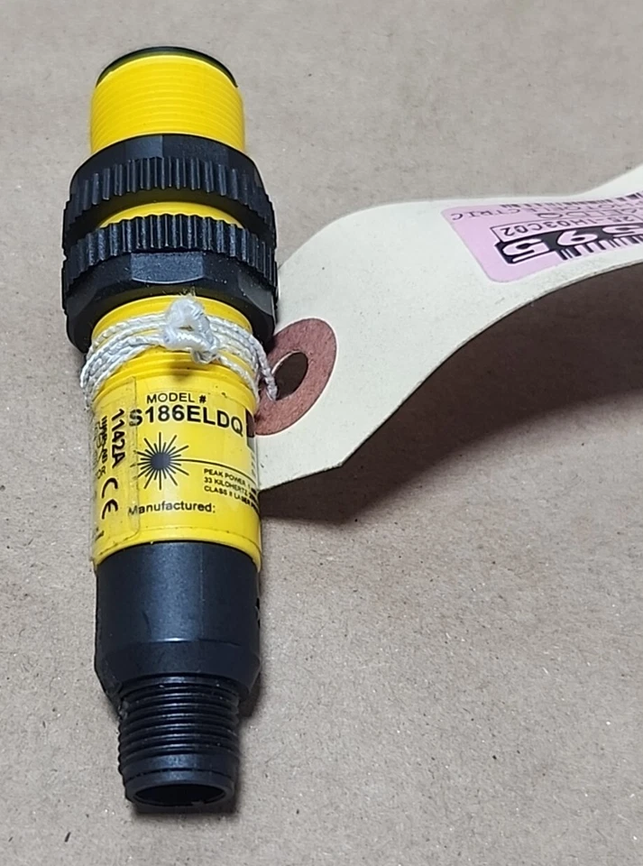 * 全新 SURPLUS* 横幅 S186ELDQ 接近传感器 激光发射器 10-30Vdc + 保修 — 第 2/4 张图片