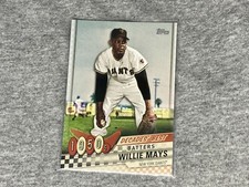 Willie Mays - Topps 2020 Series 1 1950s Decades Best Insert Baseball Card