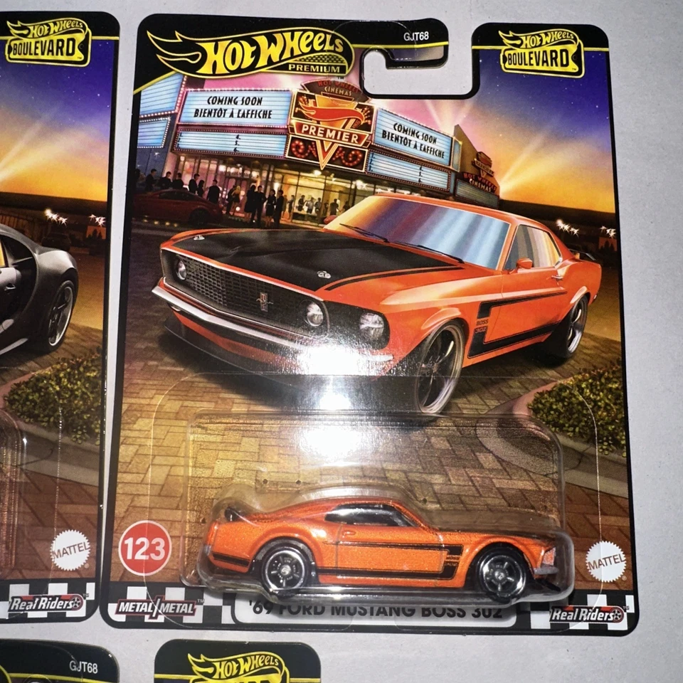 Hot Wheels Premium Boulevard 2025 Mix 2 #121-125 Juego de 5 GJT68-B Foto 4 de 4
