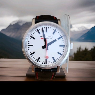 Mondaine SBB CFF FFS Stop and Go Quartz White Dial Black Leather Strap Watch