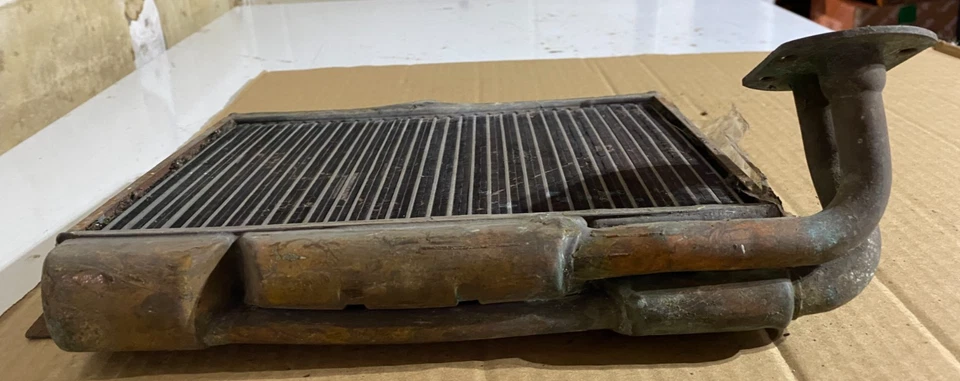 Núcleo calefactor y válvula calefactora. Saab 900 hasta 1993 Foto 3 de 4