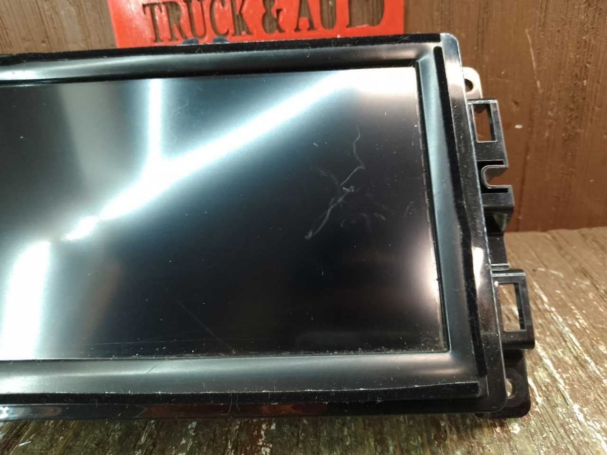 2017-2019 Jeep Compass OEM Radio 7