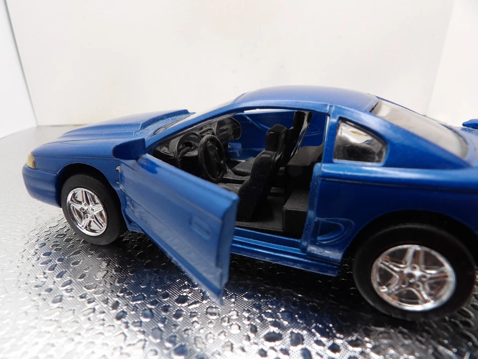 1994 FORD MUSTANG COBRA     NEW RAY   1:32 DIECAST  PULL BACK ACTION! - Image 4 of 4