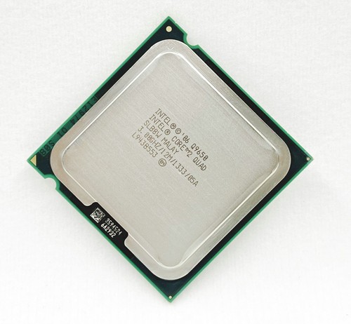 Intel Core 2 Quad Q9650 (SLB8W) LGA775 / 12M / FSB1333 / 45nm 95w Desktop CPU - Picture 1 of 2