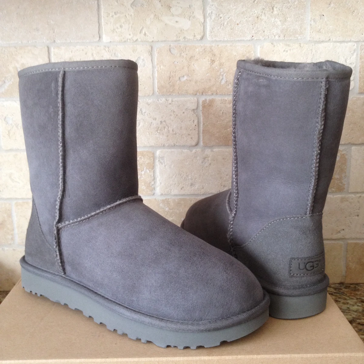 UGG Classic Short II Grey Gray Water-resistant Suede Boots Size US 6 Women