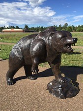 Large Grizzly Bear on the Stone Aluminum Statue