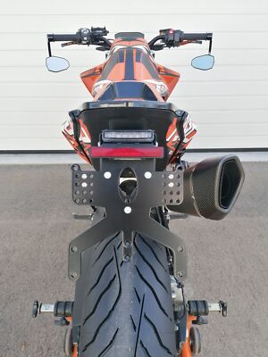 Kennzeichenhalter kurz REVO Slim KTM 790 Duke / 890 Duke / R 18-2023 Heckumbau
