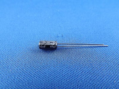15x Elko 10uF (µF), 25V radial