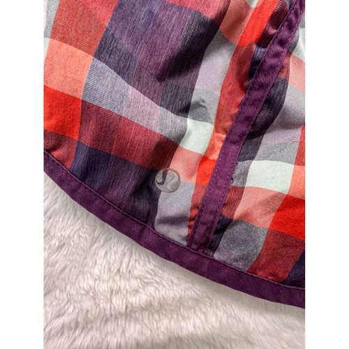 Lululemon Hotty Hot High Rise Plaid Shorts Size 4 Purple Red Activewear 4"inseam - Picture 6 of 6