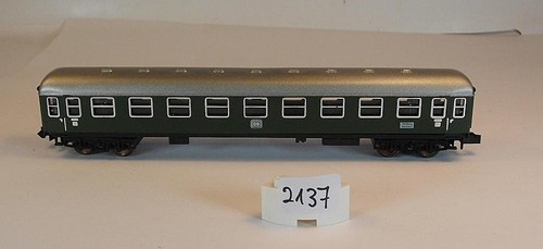 Minitrix Spur N 1/160 Personenwagen grün 4-achsig der DB #2137 | Zustand: Gebraucht