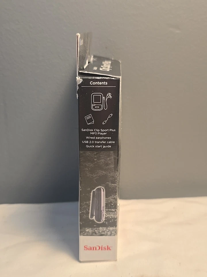 Sandisk Sport Clip Plus 16 GB MP3 Player NIB 2016 Bluetooth - Image 2 of 3