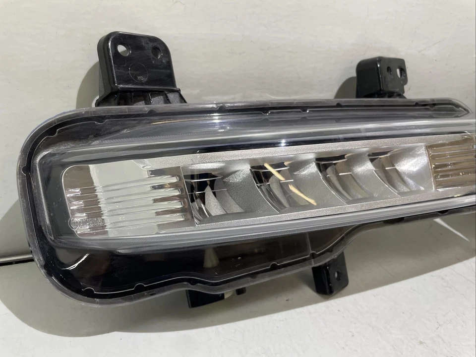 MINT! 2020 2021 2022 2023 Ford Explorer Driver & Passenger LED Fog Light Set OEM - Image 3 of 4