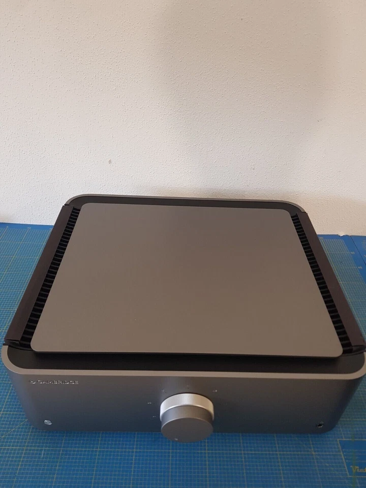 Cambridge Audio EDGE A Premium Voll­ver­stär­ker 100W 8Ohm /200W 4Ohm UR _24.5_5 - Bild 4 von 4