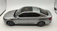 1/18 Volkswagen Skoda New Superb car model