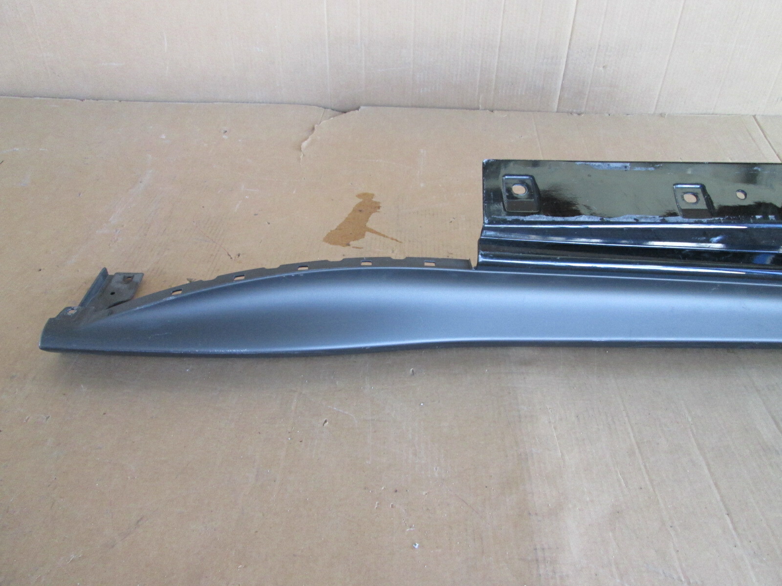 Ferrari F12 Berlinetta RH Rocker Panel / Side Skirt # 84306200  / 84306110