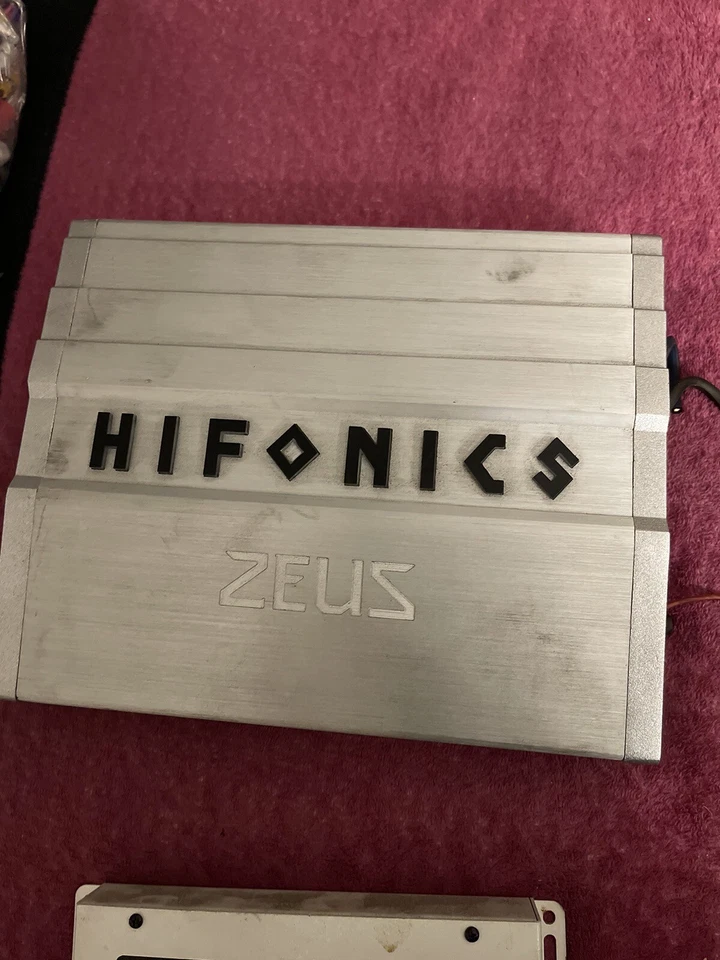 Amplificador de graves blues 4 canales 2200 vatios Max hifonics Zeus 1200 vatios ecualizador 10" TV  Foto 2 de 4