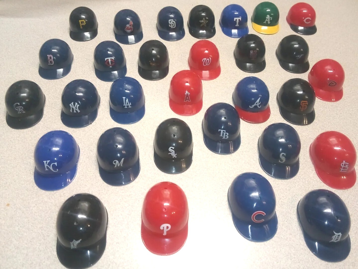 Laich Official MLB Mini Baseball Helmets Set) 30 Helmets eBay