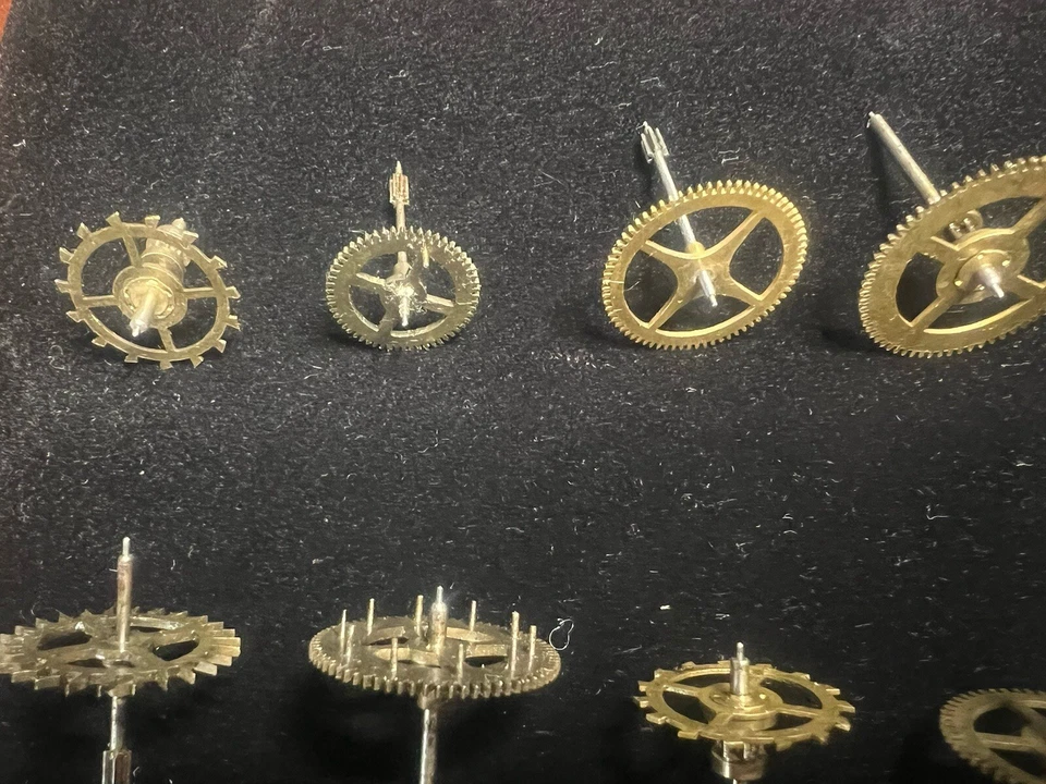 UHRRAD Getriebe Bewegung Zahnräder Pendel Tisch Lotto 21 Teile - Image 2 of 4