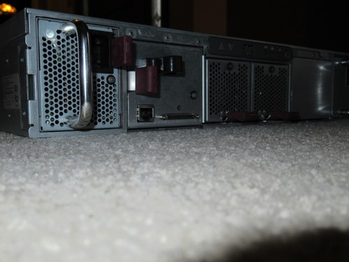 HP StorageWorks Modular Smart Array 20- 335921-B21 20 8 Drive bay MSA20 Computer - Picture 7 of 9
