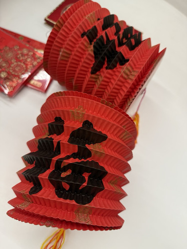 Traditional Chinese Red Paper Hanging Festival Lantern, New Year Decor - Picture 4 of 5