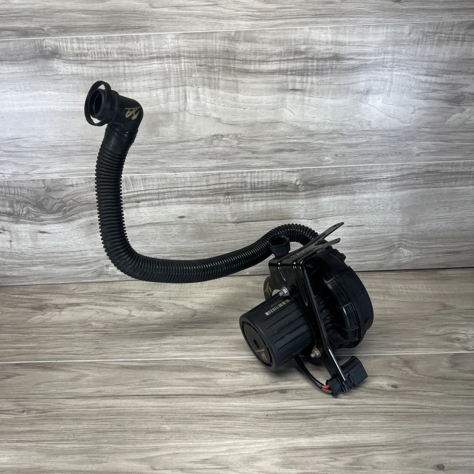 2011 - 2017 Audi A6 Supercharged Secondary Air Pump 079959231A OEM - Image 3 of 4