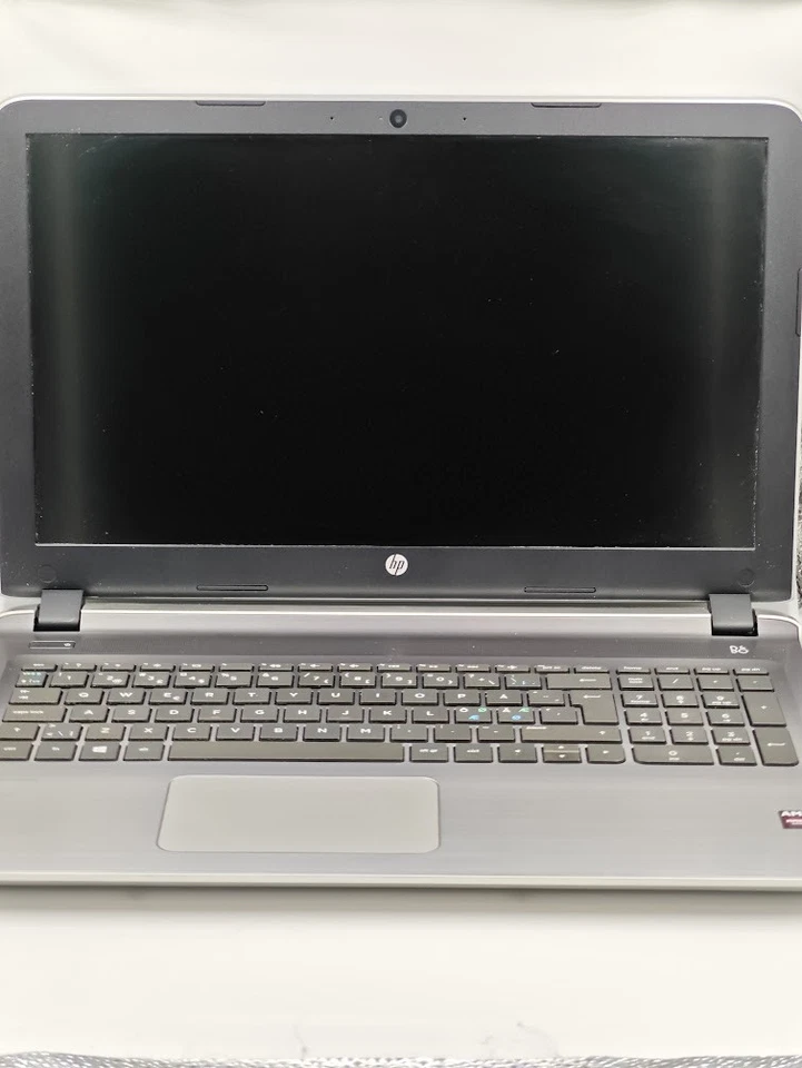 Laptop HP Pavilion 15-ab128no - AMD A10, 8GB RAM, Sin SSD, 15.6" HD - Imagen 2 de 4