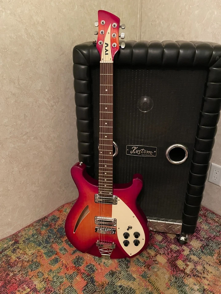 Guitarra eléctrica semi hueca IYV-IRK-300 3T Sunburst Foto 2 de 4