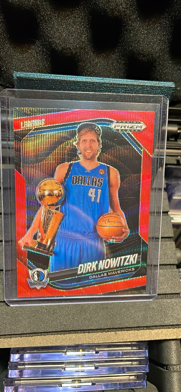 Panini 2024-25 Prizm Black Legends Dirk Nowitzki Ruby Wave Prizm #253 Mavs