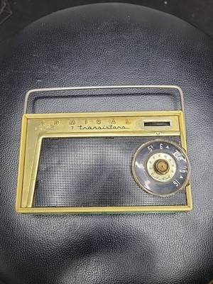 Admiral Transistor Radio- Model 7M12
