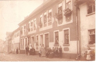 EISENBERG original Fotokarte belebt M. Herrmann Glaser Leipziger Gasse 4 1908