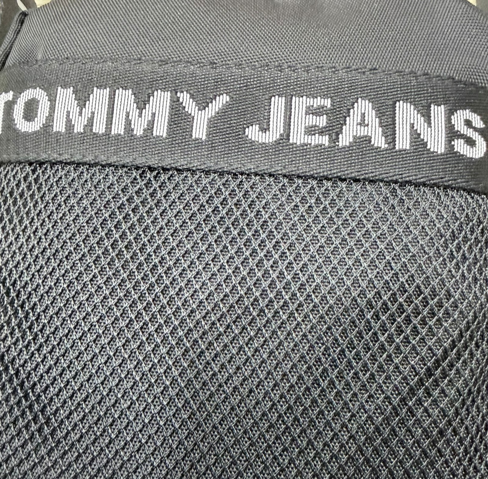 Tommy Jeans reporter bag Essential square black AM10901 image 6
