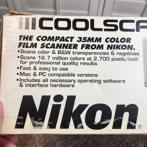 Nikon CoolScan III LS-10-E 35mm SCSI Film Scanner Untested - Picture 2 of 8