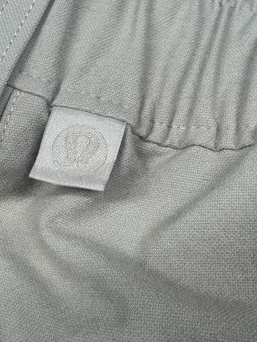 Lululemon Herren Classic Fit Cargo Hose 38 Nylon Khaki LM5B135 - Bild 4 von 8
