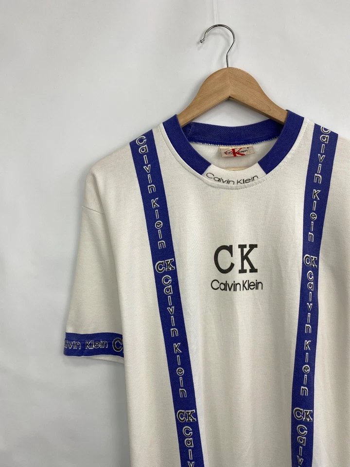 Vintage 1990s Calvin Klein Jeans Rare retro hype Y2K t-shirt size M color white - Image 3 of 4
