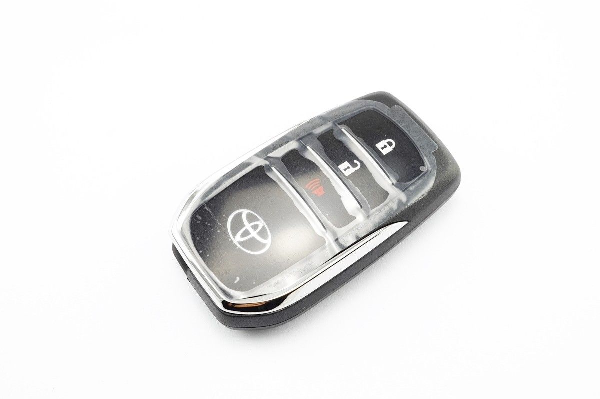 89904-0K060 TOYOTA HILUX REVO 2015-17 SMART KEY 3 BUTTON NOT