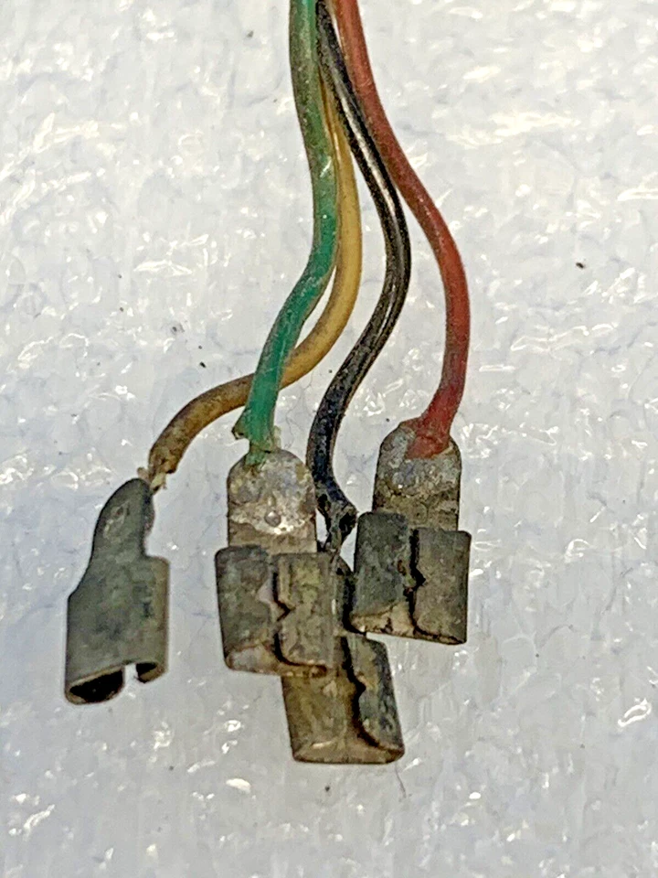 WURLITZER 45 RPM JUKEBOX 3300 TONE ARM WIRE AND PLUG ASSEMBLY - Image 4 of 4