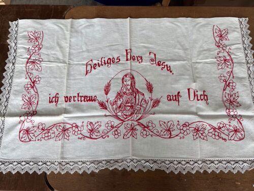 Ancien serviette d'autel coeur de Jésus broderie tissu lin ? Coton ? 2386/23 - Photo 1/8