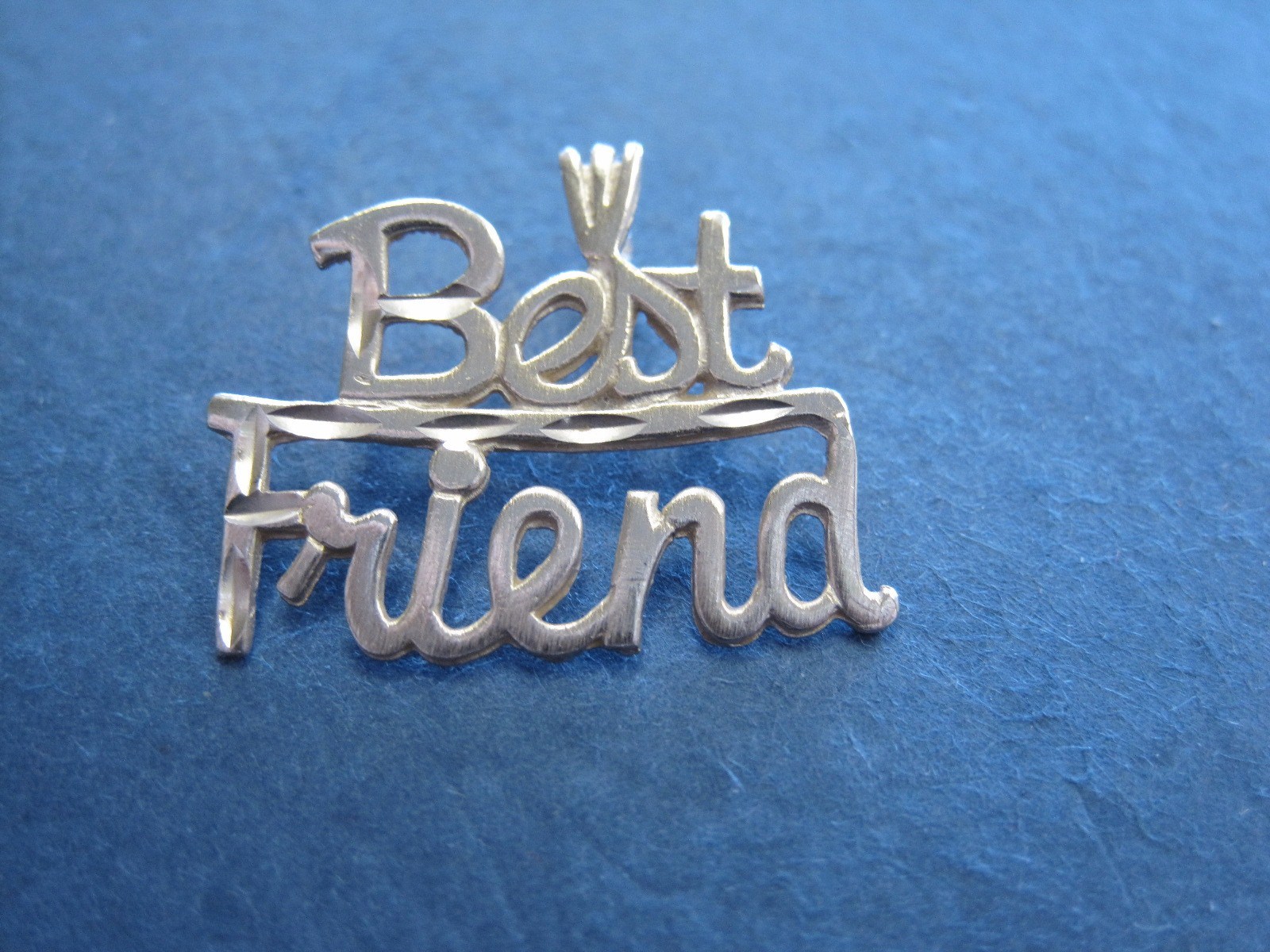 Beautiful Cute solid Ma '84 Solid 14k Yellow Gold… - image 1