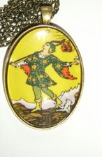 TAROT PENDANT THE FOOL ANTIQUE-GOLD COLOURED NEW