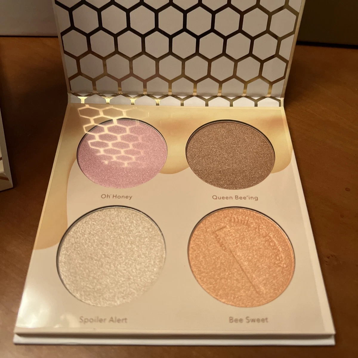 BEAUTY BAKERIE Milk Honey Highlighter Palette 4 Shades