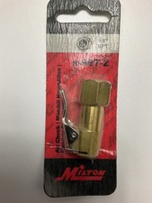 Milton S697-2 Chuck Clip 14 Fnpt Euro Style Air Chuck Clip