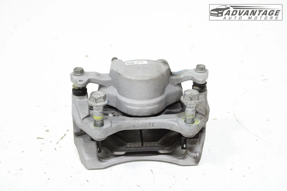 2020-2025 CADILLAC XT4 AWD FRONT LEFT DRIVER SIDE DISC BRAKE CALIPER OEM - Image 3 of 4