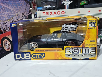 VINTAGEJada Toys Dub City Bigtime Muscle Black 63 Corvette Sting Ray NICE CAR  