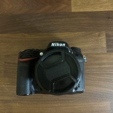 Nikon D7200 Digital SLR Camera - Body, battery, charger, 18-55mm AF-P DX VR Lens